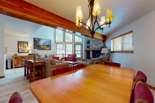 Spacious Creekside 3 Bedroom East Vail Townhome #D5 - image 2