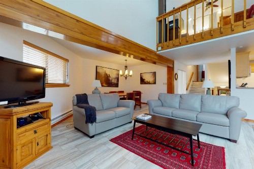 Spacious Creekside 3 Bedroom East Vail Townhome #D5 - image 6
