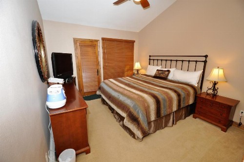 Courtside 23 - Spacious East Vail Townhome - image 12