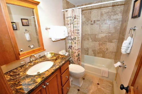 Courtside 23 - Spacious East Vail Townhome - image 4