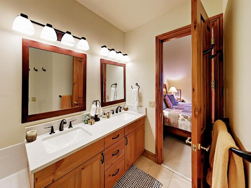 597 Sawatch Drive Townhome Townhouse - image 11