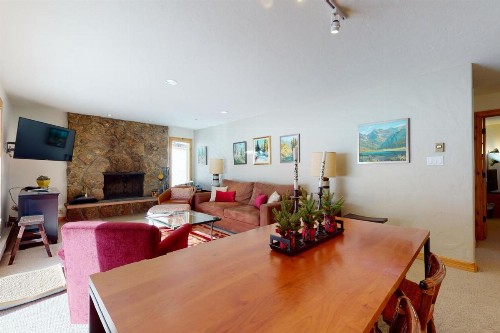 Cute 2 Bedroom East Vail Condo #1202 w/ Hot Tub and Shuttle. - image 10