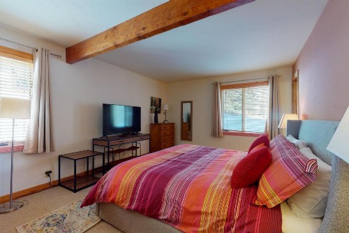 Cute 2 Bedroom East Vail Condo #1202 w/ Hot Tub and Shuttle. - image 11