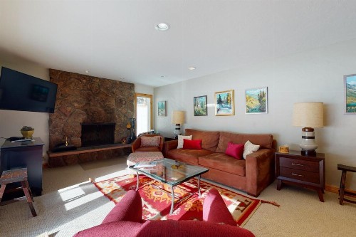Cute 2 Bedroom East Vail Condo #1202 w/ Hot Tub and Shuttle. - image 9