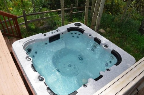4 Bedroom Ski Home in East Vail with private hot tub - image 6