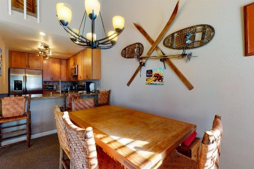 Remodeled 2 Bedroom East Vail Condo 6G with Hot Tub Market Free Shuttle - image 9