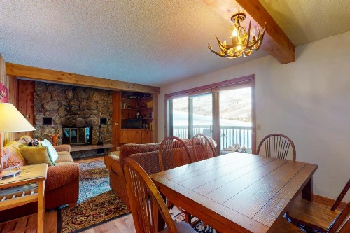 Cozy East Vail 2 Bedroom Condo #1601 w/ Fireplace. - image 7