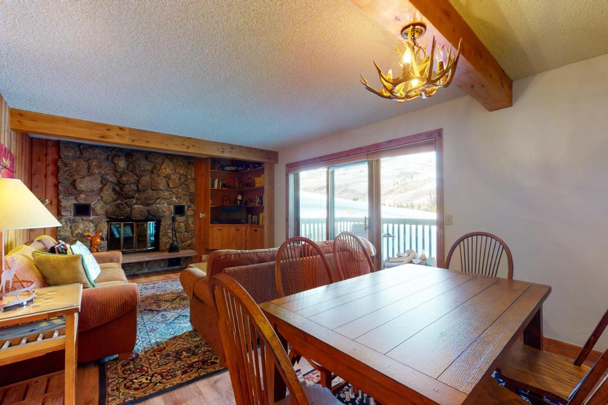 Cozy East Vail 2 Bedroom Condo #1601 w/ Fireplace. - image 7