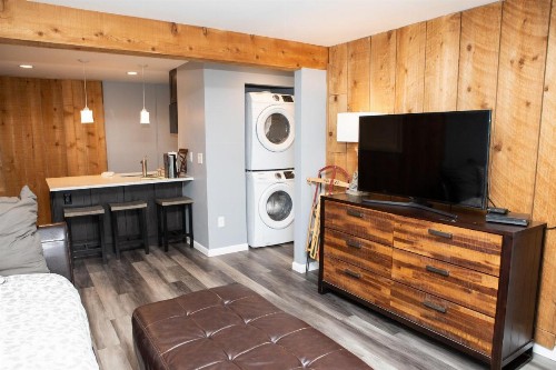 6 Chamonix Lane 1 Bedroom Townhouse - image 9