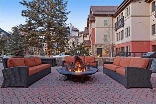 Vail Lion Square 2 Bed Platinum - image 10