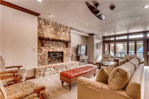 Vail Lion Square 2 Bed Platinum - image 7