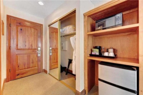 Vail Lion Square QQ Lodge - image 22