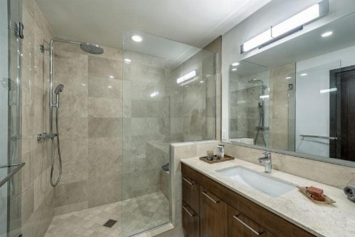 Vail Lion 4 Bedroom - image 13