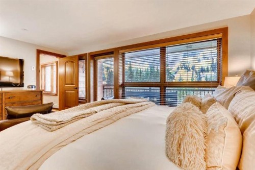 Vail Lion Square 550S - image 2