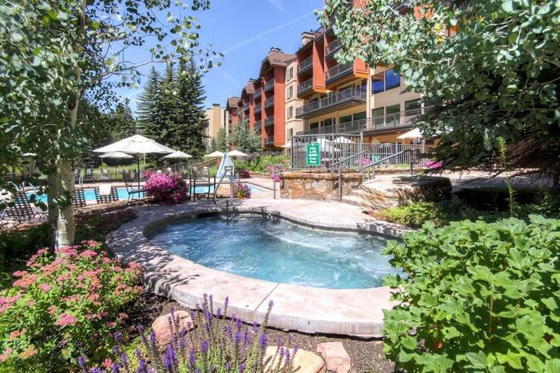 Vail Lion Square 550S - image 5