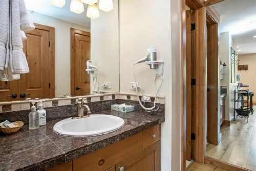 Vail Antlers 3 Bed - image 11