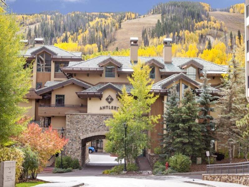 Vail Antlers 4 Bed - main image