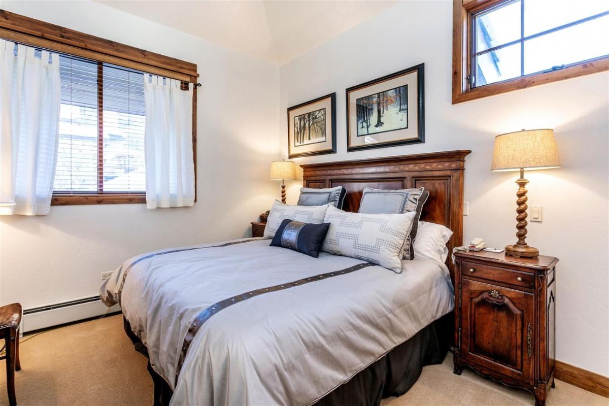 Vail Antlers 4 Bed - image 5