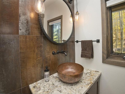 GreenHill Court Chalet - image 10