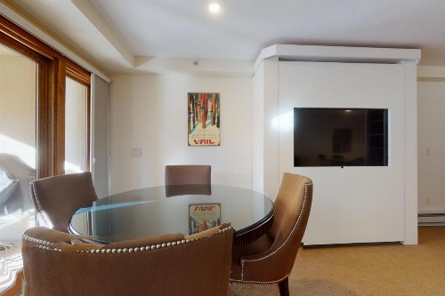 Lion Square Lodge North 294 - image 6