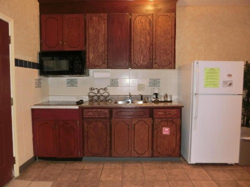 The Garden Villas Hotel - image 10