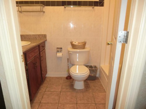 The Garden Villas Hotel - image 11