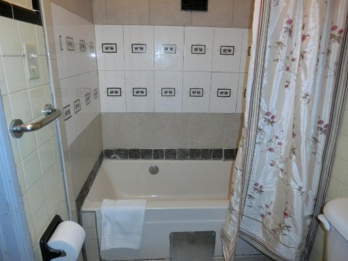 The Garden Villas Hotel - image 2