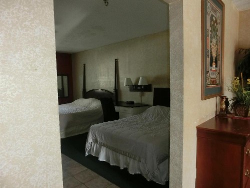 The Garden Villas Hotel - image 5