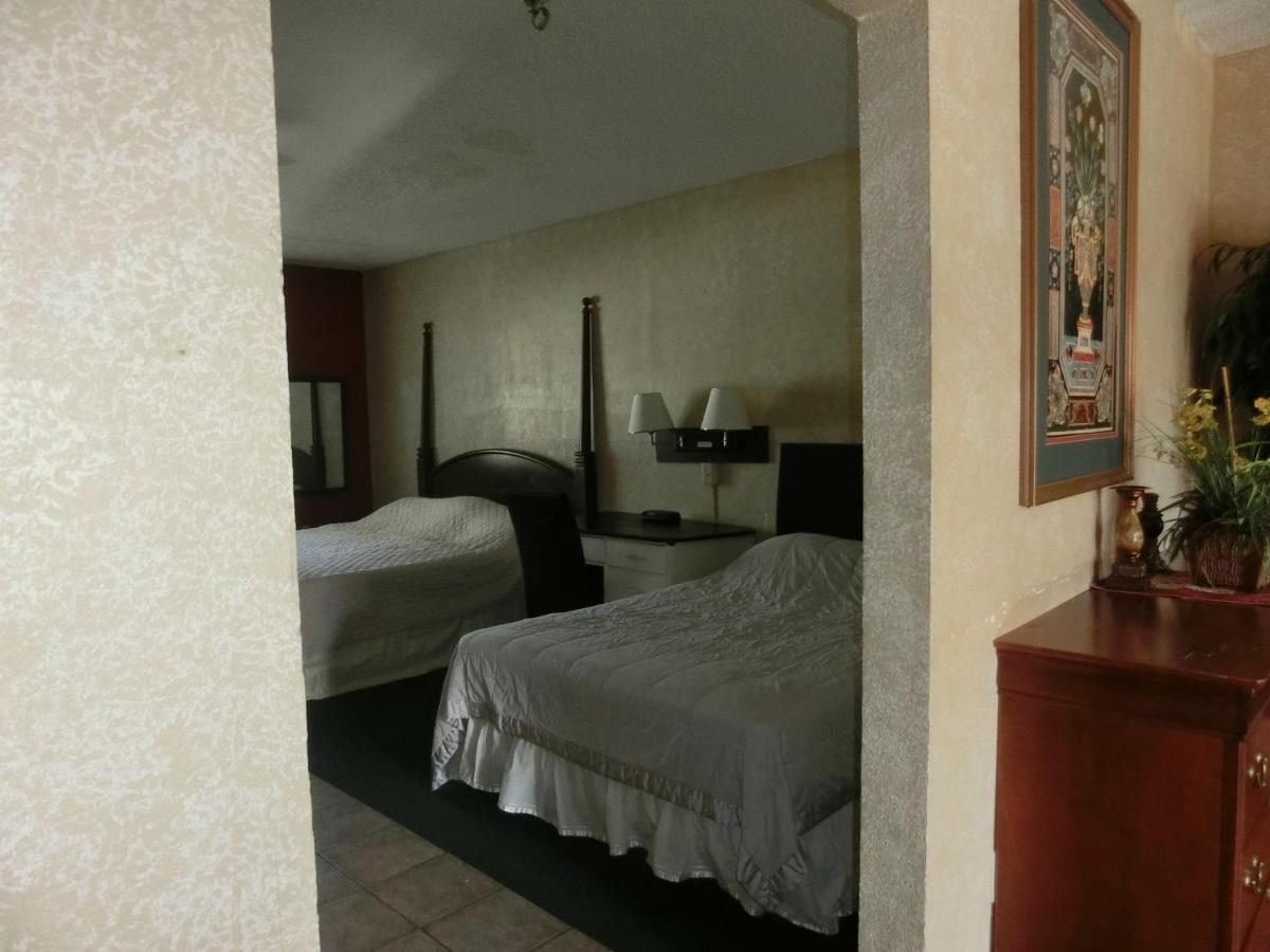 The Garden Villas Hotel - image 5