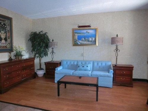 The Garden Villas Hotel - image 8