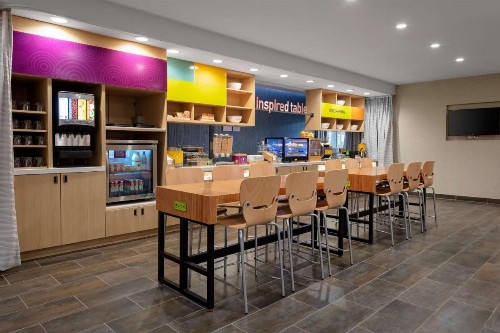 Home2 Suites By Hilton Valdosta Ga - image 5
