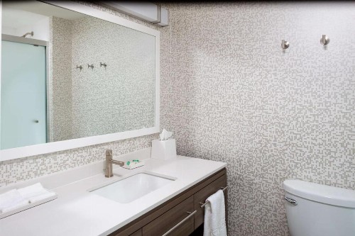 Home2 Suites By Hilton Valdosta Ga - image 9