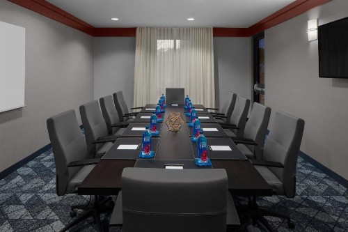 Courtyard by Marriott Santa Clarita Valencia - image 22