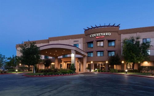 Courtyard by Marriott Santa Clarita Valencia - image 4