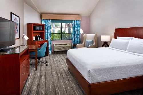 Hilton Garden Inn Valencia Six Flags - image 21