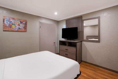 Red Roof Inn & Suites Vallejo - image 35