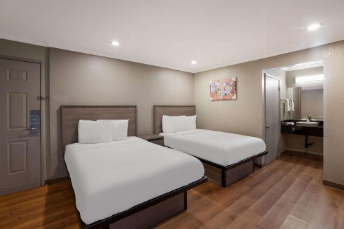 Red Roof Inn & Suites Vallejo - image 40
