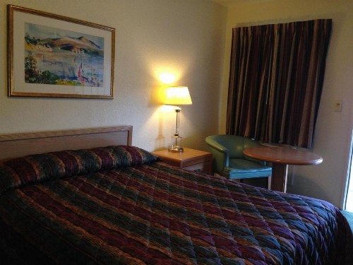 Discovery Inn - image 4