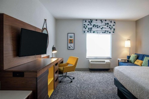 Hampton Inn & Suites Sherman Oaks - image 34