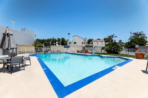 Holiday Inn Express Van Nuys - image 26