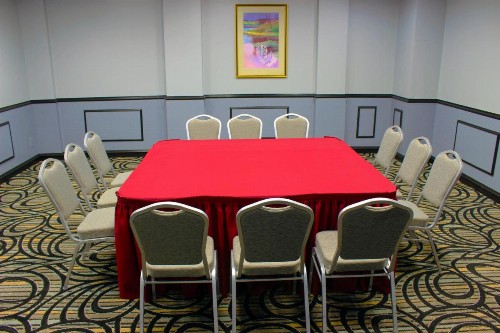 Holiday Inn Express Van Nuys - image 35