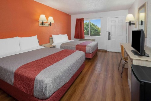 Motel 6-Sepulveda CA - Los Angeles - Van Nuys - North Hills - image 11