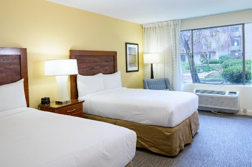 Airtel Plaza Hotel - image 14