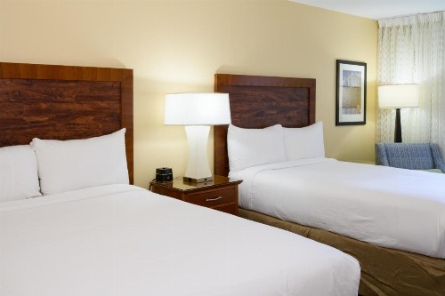 Airtel Plaza Hotel - image 18
