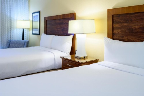 Airtel Plaza Hotel - image 20