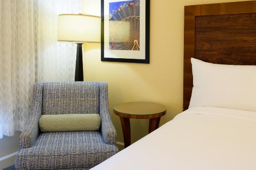 Airtel Plaza Hotel - image 26