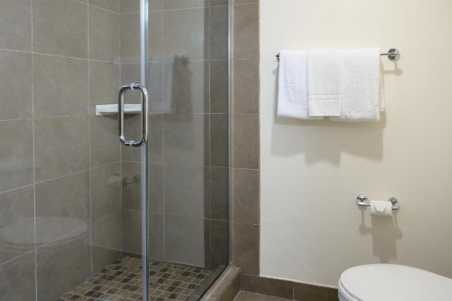 Airtel Plaza Hotel - image 37