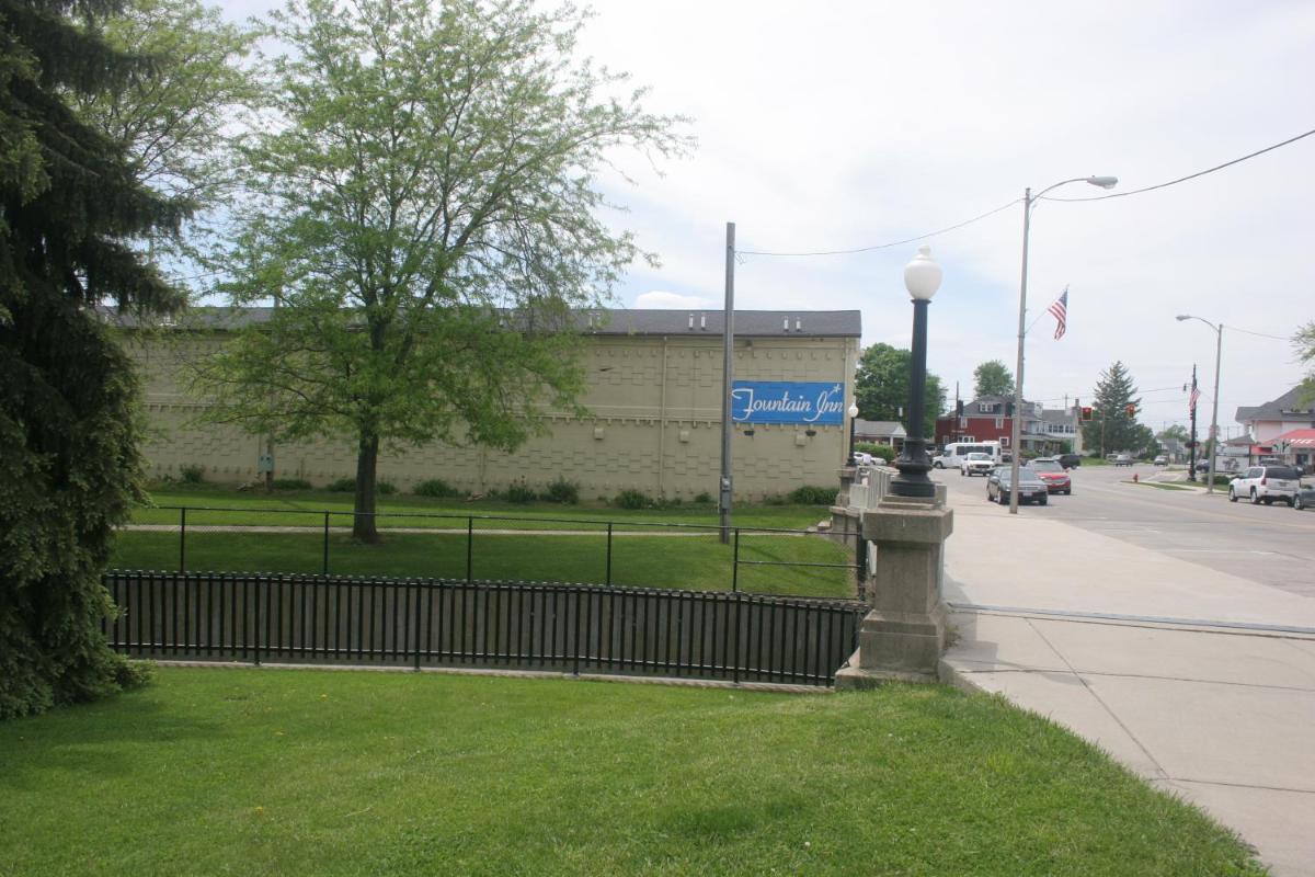 Fountain Inn - image 7