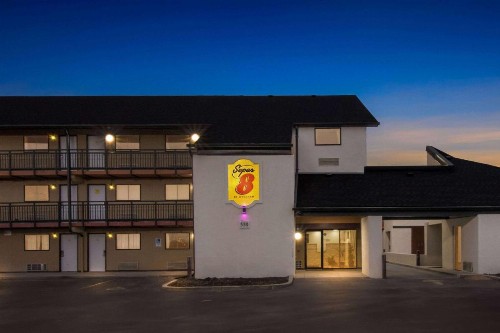 Super 8 by Wyndham Vandalia/Dayton International Airport - image 12