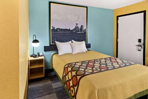 Super 8 by Wyndham Vandalia/Dayton International Airport - image 34